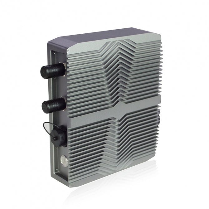 Industrial Fanless PC, 8th Gen Intel Core i3, IP69K Waterproof